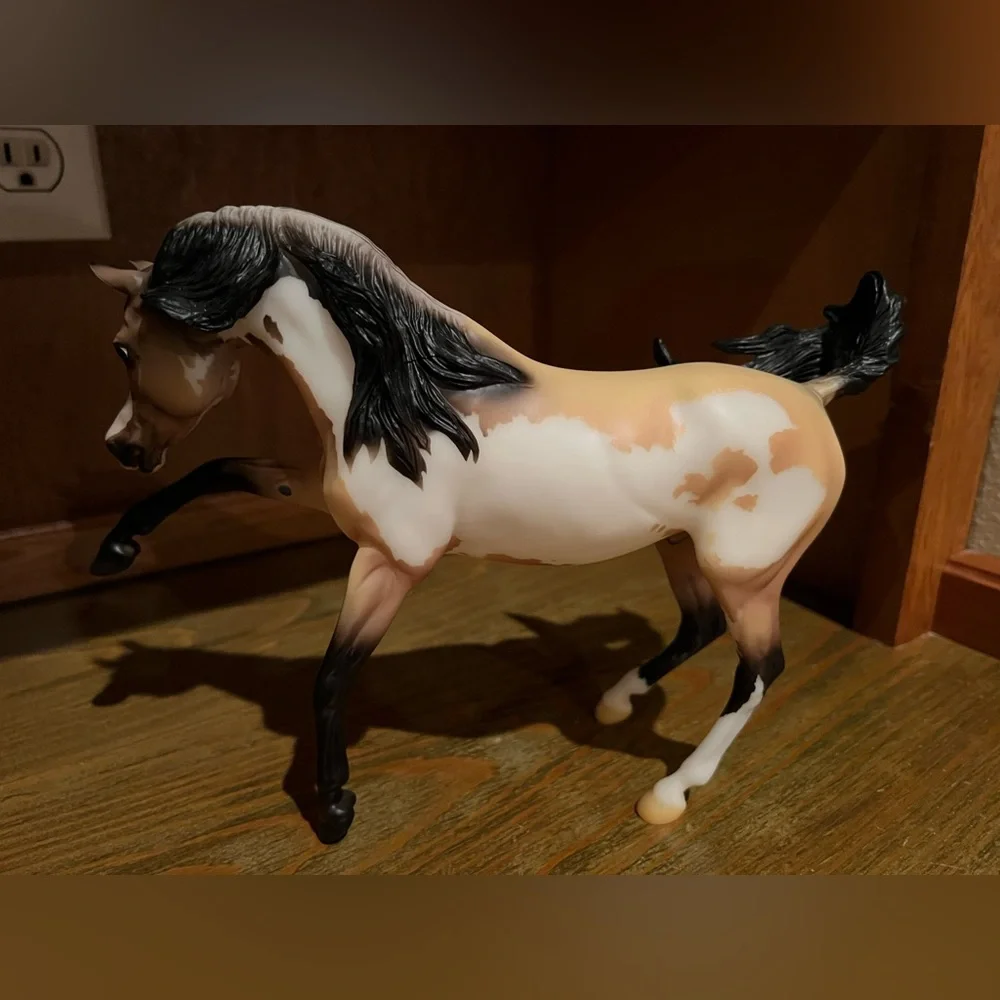 Breyer Reverence+ BreyerFest 2021 Store Special - Picture 3 of 7